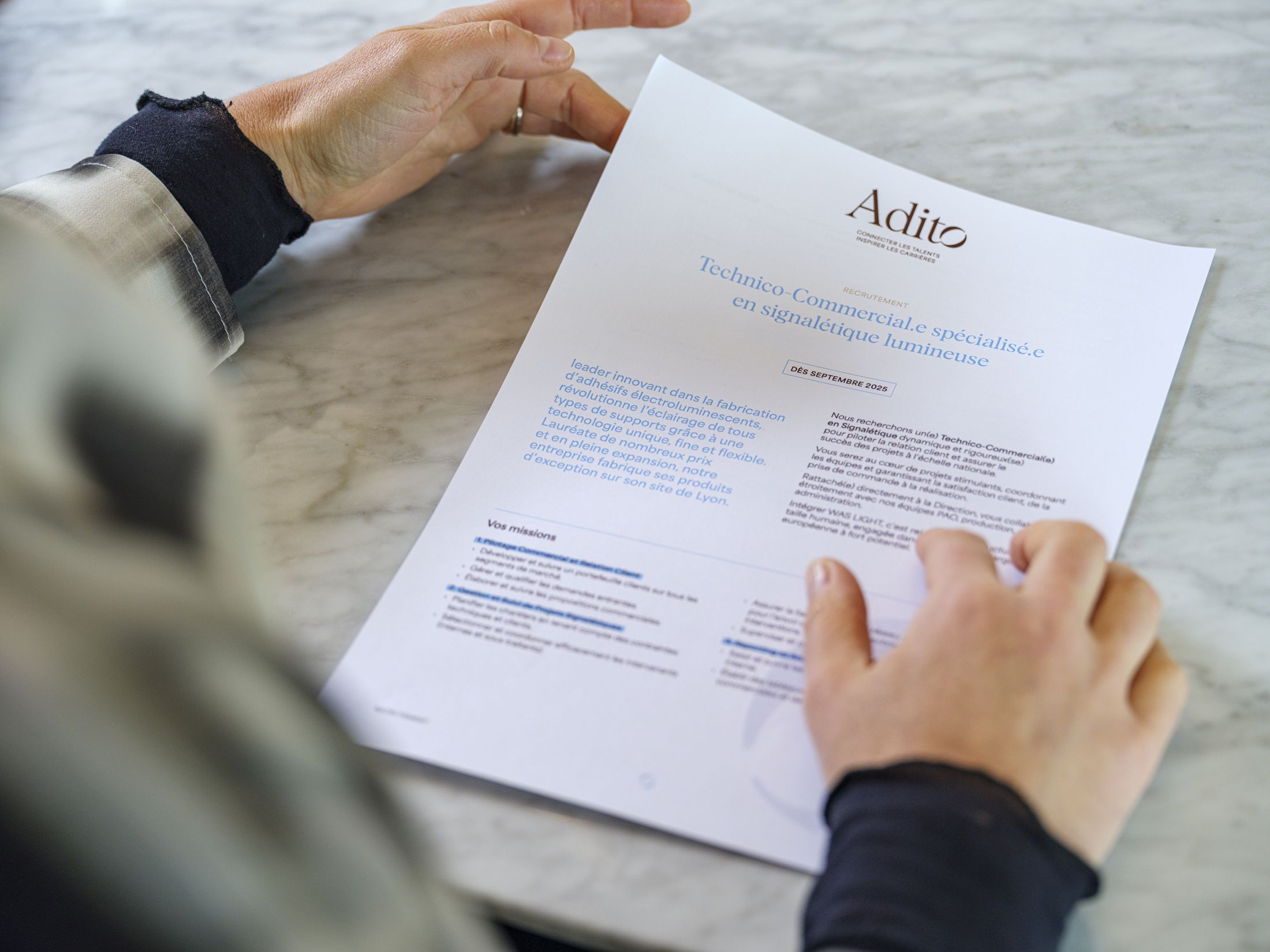 Trouvez le job qui | $vous ressemble.$